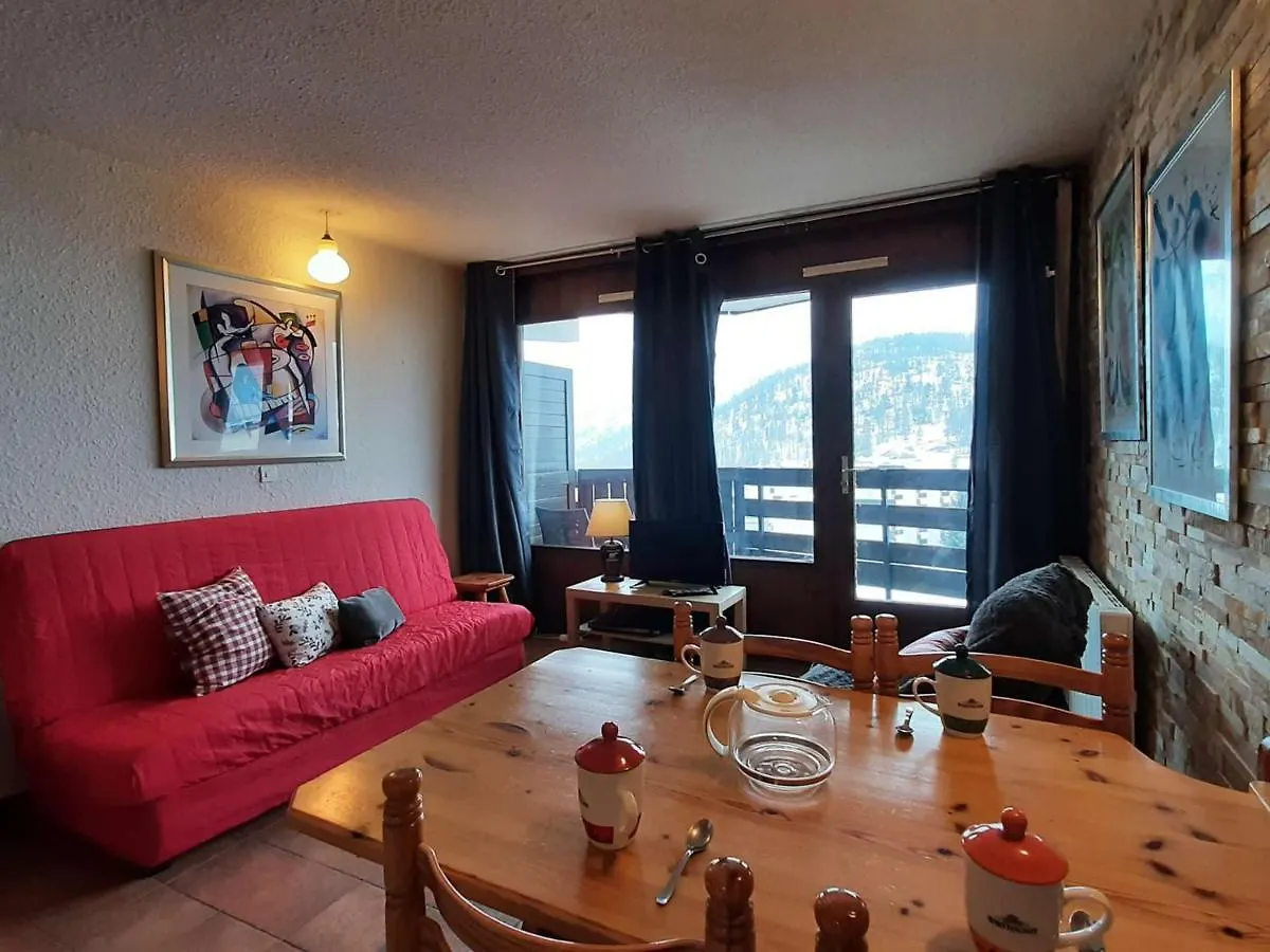 Studio Lumineux Au Pied Des Pistes Pour 4 Personnes A Montgenevre Avec Parking Privatif Et Balcon Sud - Fr-1-330D-118 France
